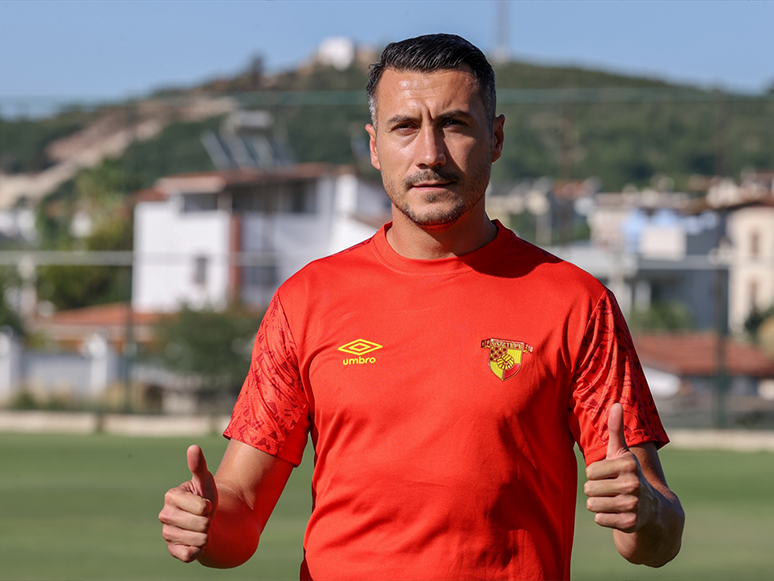 Göztepeli Futbolcu Adis Jahovic, İyi Performans Sergilemek İçin Her Şeyi Yapacağız