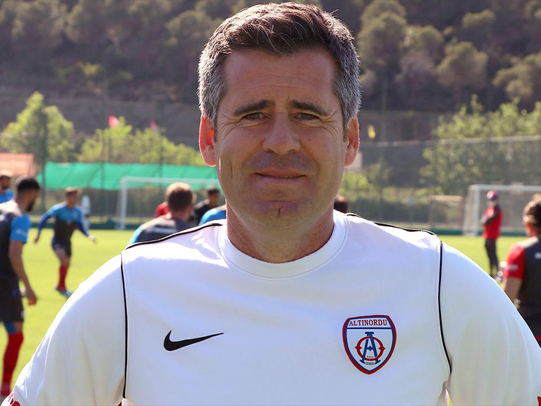 Altınordu, Teknik Direktör Hüseyin Eroğlu ile 2 Sezon Daha Devam Edecek
