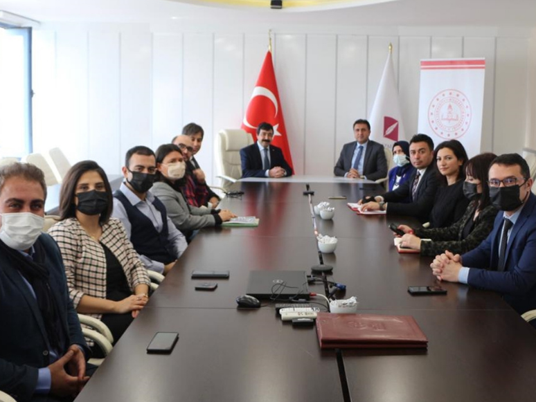 Milli Eğitim Müdürlüğü iİle İzmir Katip Çelebi Üniversitesi Arasında İş Birliği Protokolü İmzalandı