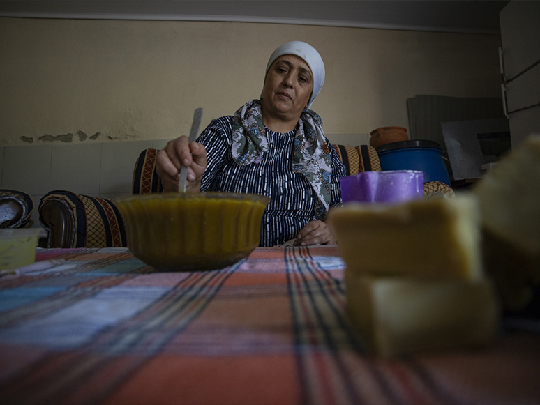 Evinin Ahırını Atölyeye Çevirip Çitlembik Yağı Üreten Kadın Girişimcilik Hayallerine Kavuştu