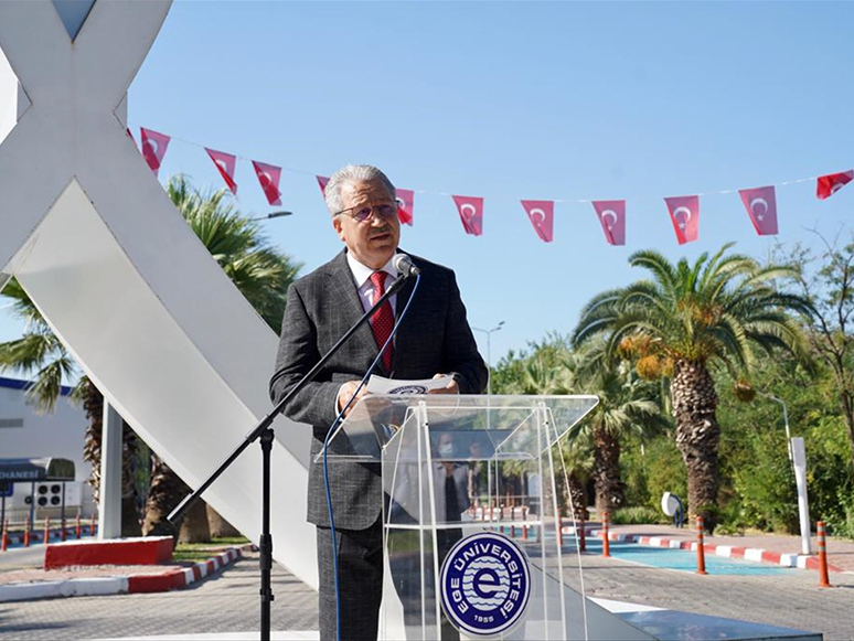 Ege Üniversitesi'nde 15 Temmuz Demokrasi ve Milli Birlik Günü Anma Etkinlikleri Düzenlendi