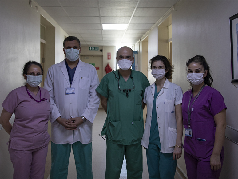 Almakta Zorlandığı Nefesi Kızına İsim Olarak Veren İzmirli Hasta, Akciğer Nakliyle Sağlığına Kavuştu