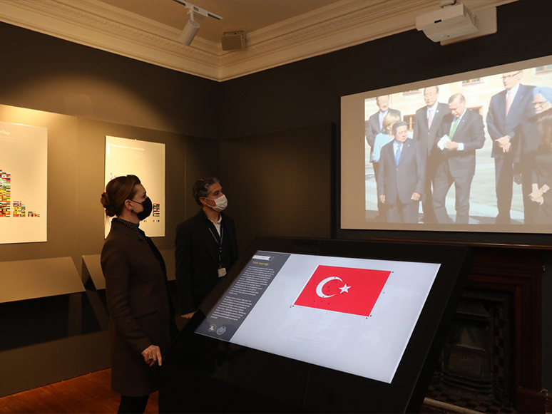 İzmir'deki Bayrakbilim ve Türk Bayrakları Müzesi Arşivi Dijital Ortamda Araştırmacılara Açıldı