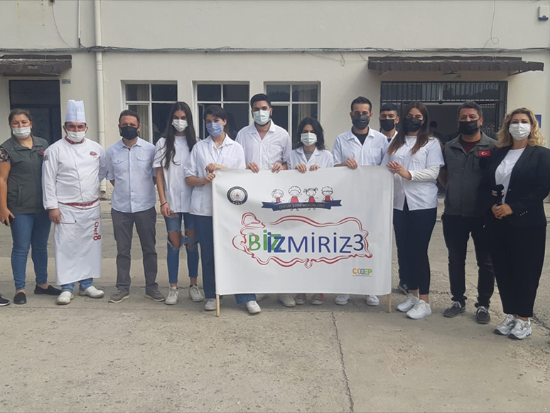 İzmir Emniyet Müdürlüğünün Projesi Kapsamında Aşçı Çırağı Kursu Düzenlendi