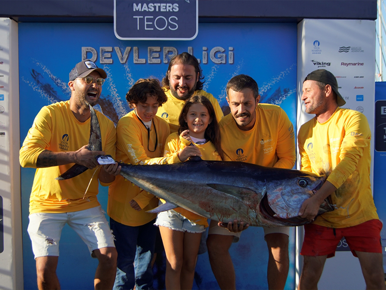 İzmir'de Açık Deniz Balıkçılık Turnuvası Sona Erdi