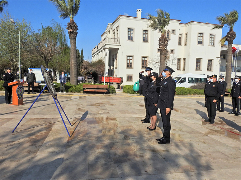 Urla'da, Polis Haftası Törenle Kutlandı