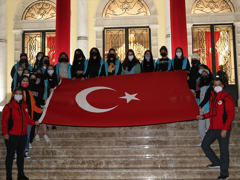 İzmirli Öğrenciler Osmanlı Başkentlerini Gezecek