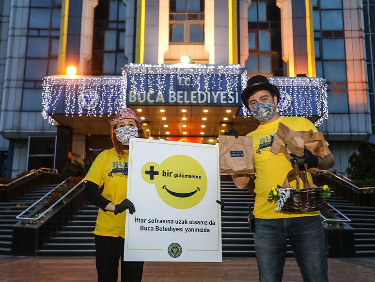 Ramazan da Buca’nın Yüzleri Gülümseten İftarı