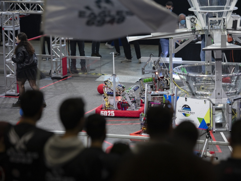 Endüstriyel Robot Yarışması First Robotics Competition Sona Erdi