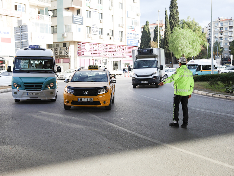 Toplu Taşıma Araçlarında Covid-19 Denetimleri Devam Ediyor