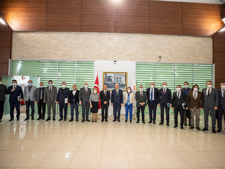 Soyer’den Karabağlar’a Ziyaret