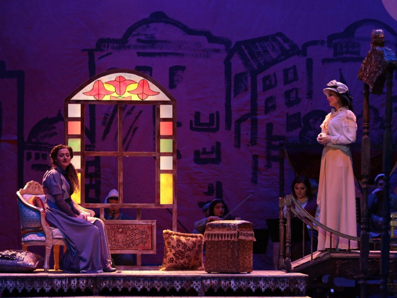 İzmir Devlet Tiyatrosu Şerbet Hanım'ın Deli Aşkları’nı Müzikli Oyunla Anlatıyor