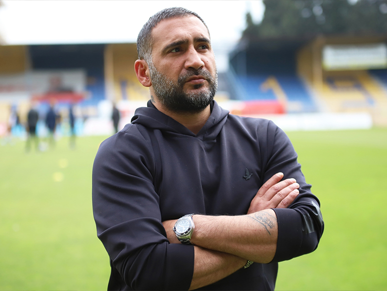 Menemenspor Teknik Direktörü Ümit Karan'dan TFF'ye Ramazan Ayında Maç Saatlerinde Değişiklik Önerisi