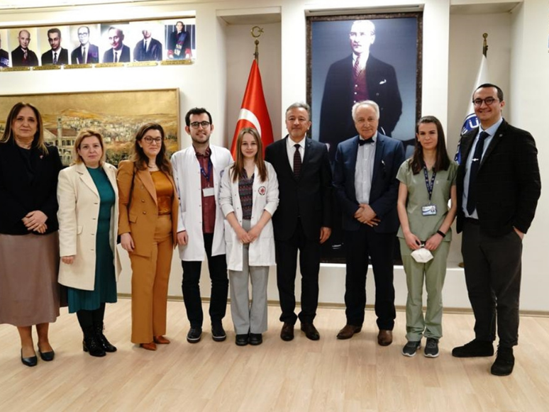 Kosova Sağlık Bakanı Latifi, Ege Üniversitesi Tıp Fakültesini Ziyaret Etti