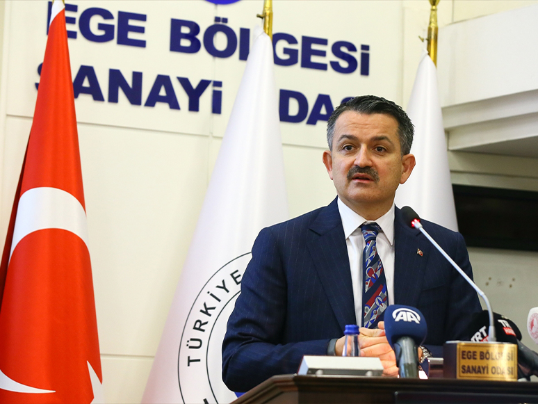 Tarım ve Orman Bakanı Bekir Pakdemirli İzmir'de Değerlendirmelerde Bulundu