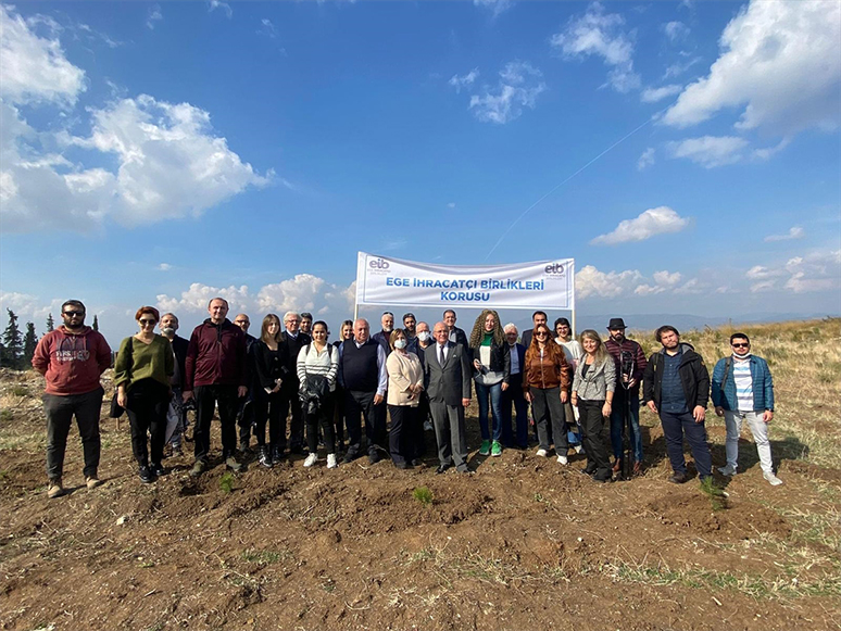 Kınık'ta İhracat Şampiyonları Adına Fidan Dikildi