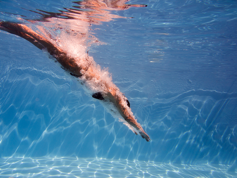 Bergama Belediyesi Kapalı Yüzme Havuzundan 35 Lisanslı Yüzücü Yetişti