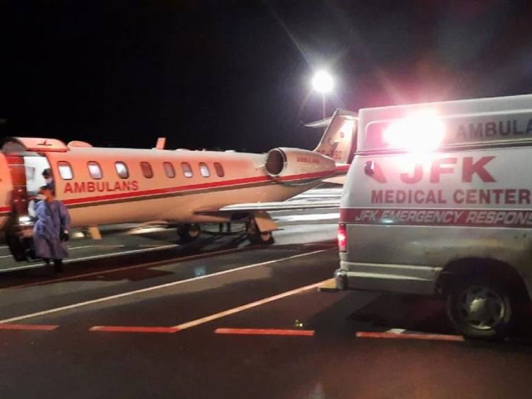 Liberya’da Sıtma Olan İzmirli İşçi, Ambulans Uçakla Türkiye’ye Getirildi