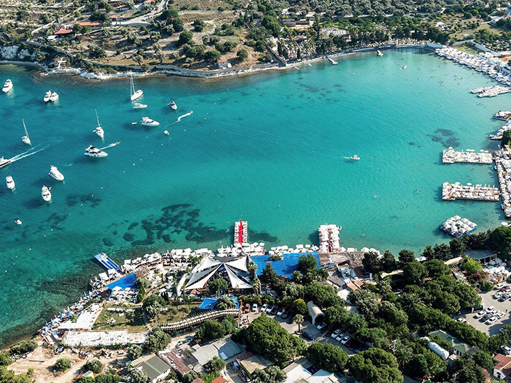 Çeşme Sakız Ağacı Koruluğu Bölgesindeki Oteller