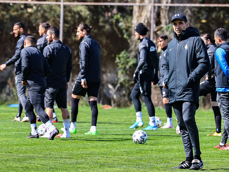 TFF 1. Lig'de Zirvedeki Takımlarla Puan Farkını Azaltan Altay, Süper Lig İçin Daha Umutlu