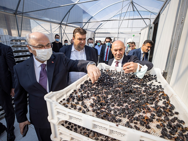 Seferihisar'daki Jeotermal Enerji Santralinde İnceleme