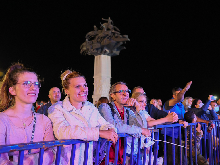 15. Balkanlılar Halk Dansları ve Kültür Festivali'nin Açılış Konseri Yapıldı