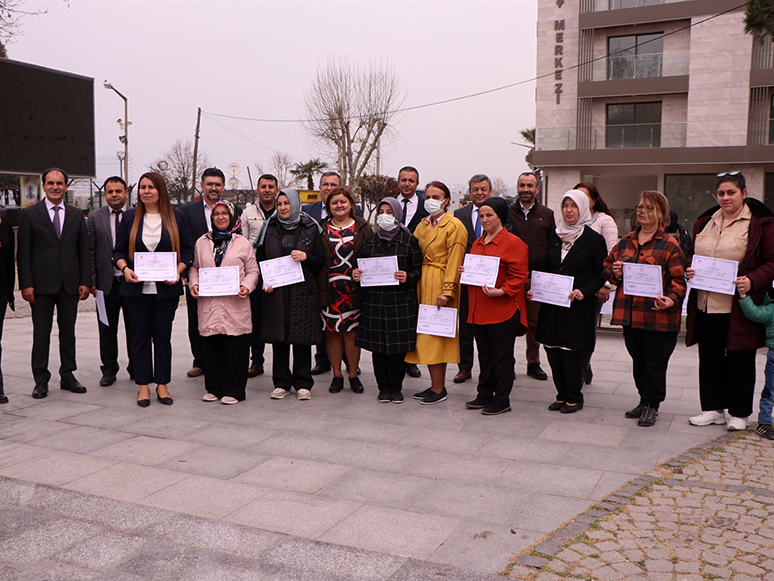 İzmir’de Girişimci Kadınlar Kooperatifle Güç Birliği Yaptı