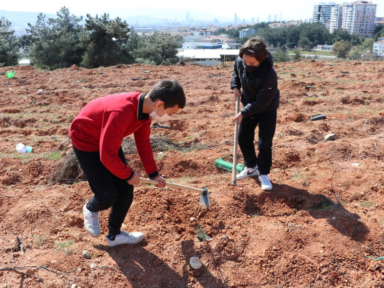 İzmir'de 21 Mart Dünya Ormancılık Günü ve Orman Haftası Etkinliği Düzenlendi