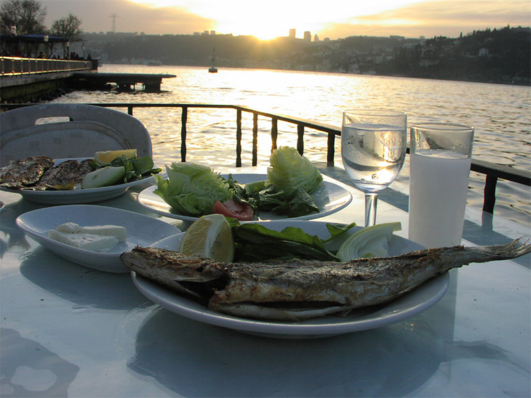 Çeşme Rakı Balık Mekanları