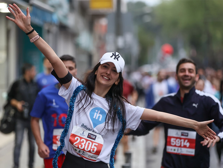 3. Uluslararası İzmir Maratonu Koşuldu