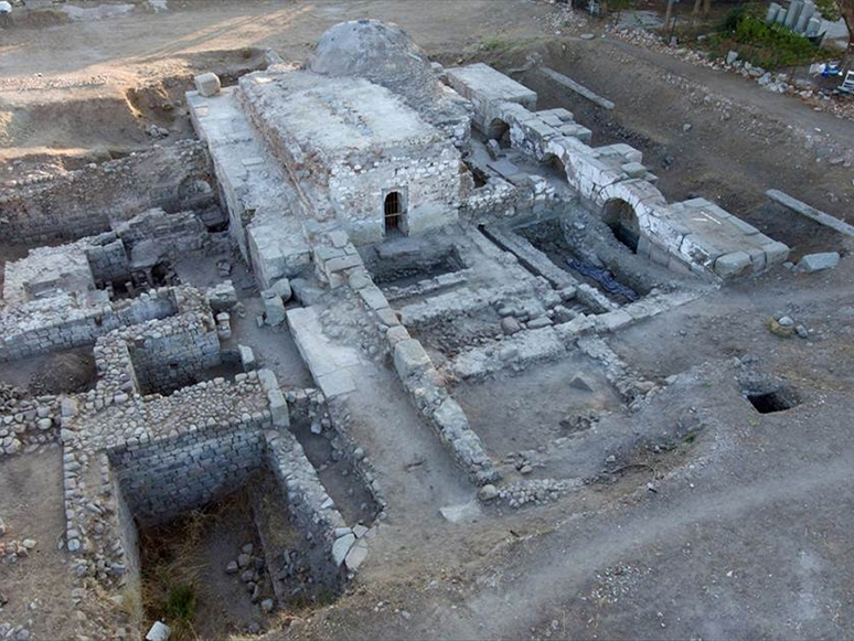 Bergama Antik Kenti'ndeki 1800 Yıllık Yaşam Dünyaya Tanıtıldı