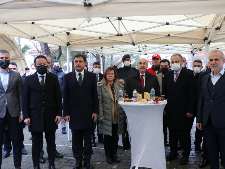 İzmir'de Köylerdeki Öğrenciler İçin Tasarlanan Teknoloji Otobüsü Yola Çıktı