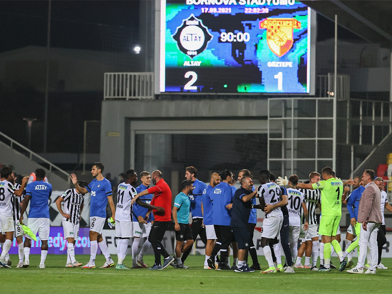 İzmir Derbisinde Kazanan Altay Oldu