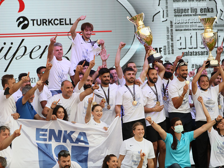 Atletizm Turkcell Süper Lig'i Erkekler ve Kadınlarda ENKA Birinci Tamamladı