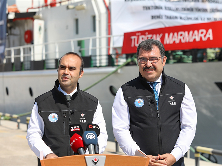TÜBİTAK Marmara Araştırma Gemisi, Deprem Araştırma Seferi İçin İzmir'den Uğurlandı