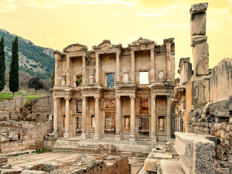 Efes Antik Kenti Nerede? Nasıl Gidilir?