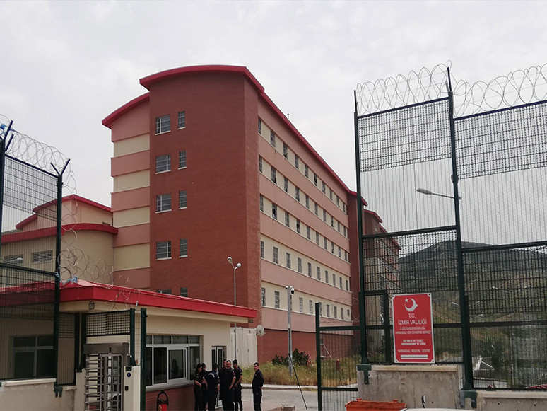 İzmir Valiliğinden Harmandalı Geri Gönderme Merkezine Yönelik İddialarla İlgili Açıklama