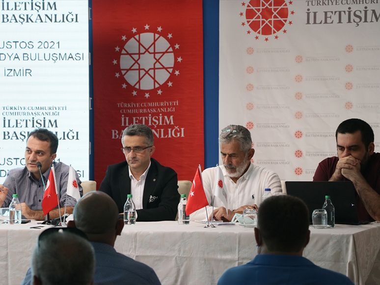 İzmir'de Yerel Medya Temsilcilerine Çok Kanallı Yayıncılık Sistemi Anlatıldı