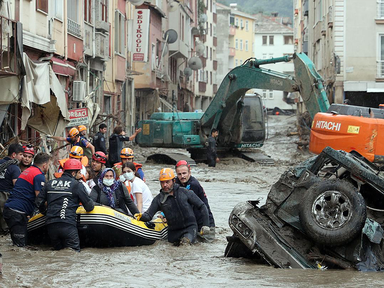 Batı Karadeniz’de Sel Felaketleri Yaşanıyor: Can Kaybı 27’ye Yükseldi
