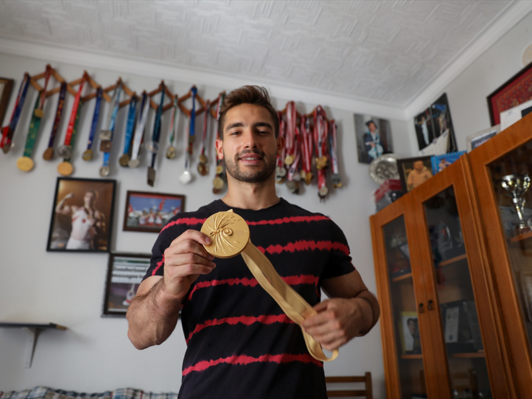 Milli Cimnastikçi İbrahim Çolak Annesiyle Kurduğu Olimpiyat Şampiyonluğu Hayalini Gerçekleştirmek İstiyor