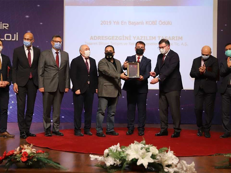 Teknopark İzmir'de Yüksek Teknoloji Ödülleri Sahiplerini Buldu