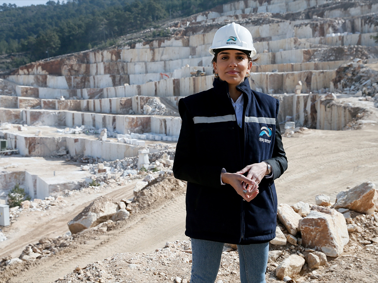 Mermer Ocağının Kadın Patronu, Maden İşi Erkek İşi Algısını Yıkıp Firmasını Büyüttü