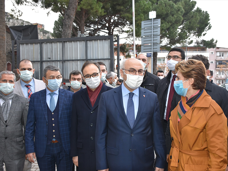 İzmir Valisi Köşger, Küçük Kaan İçin Başlatılan Kök Hücre Bağışı Kampanyasına Destek Oldu