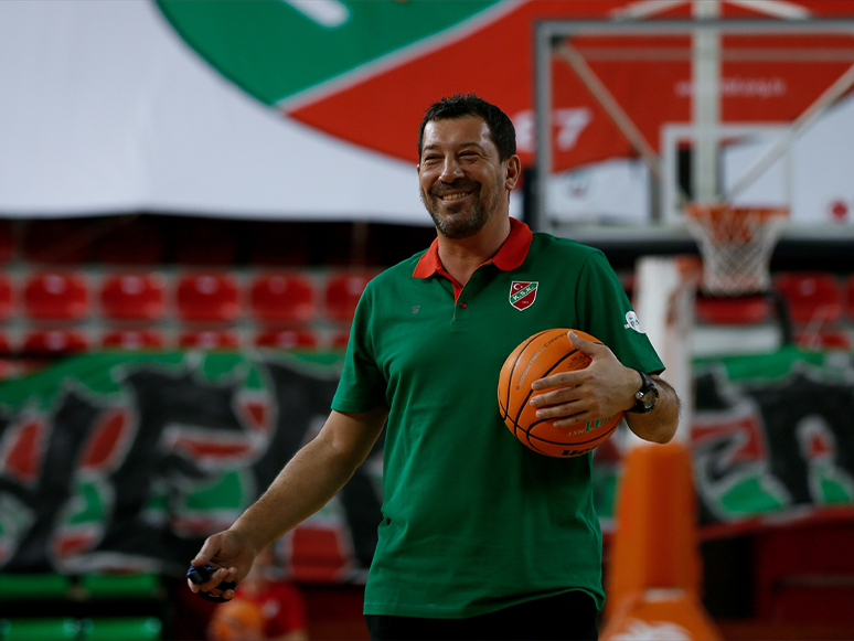 Pınar Karşıyaka'da FIBA Şampiyonlar Ligi'nde İlk Hedef Yarı Final