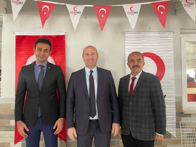 İzmir'de Türk Kızılay ile Milli Eğitim Müdürlüğü İş Birliğinde Kan Bağışı Kampanyası