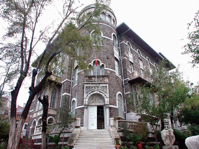 İzmir’in Müzeleri ile 8.500 Yıllık Serüven