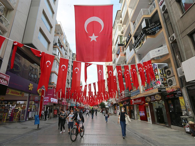 Konak Sokakları, Cumhuriyet Bayramı İçin Süslendi