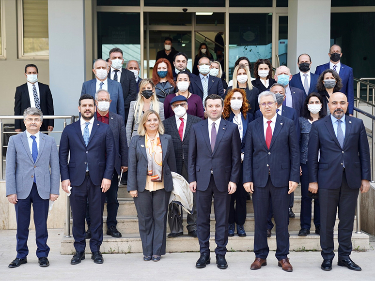 Dışişleri Bakan Yardımcısı Kıran, EÜ Rektörü Budak’ı Ziyaret Etti